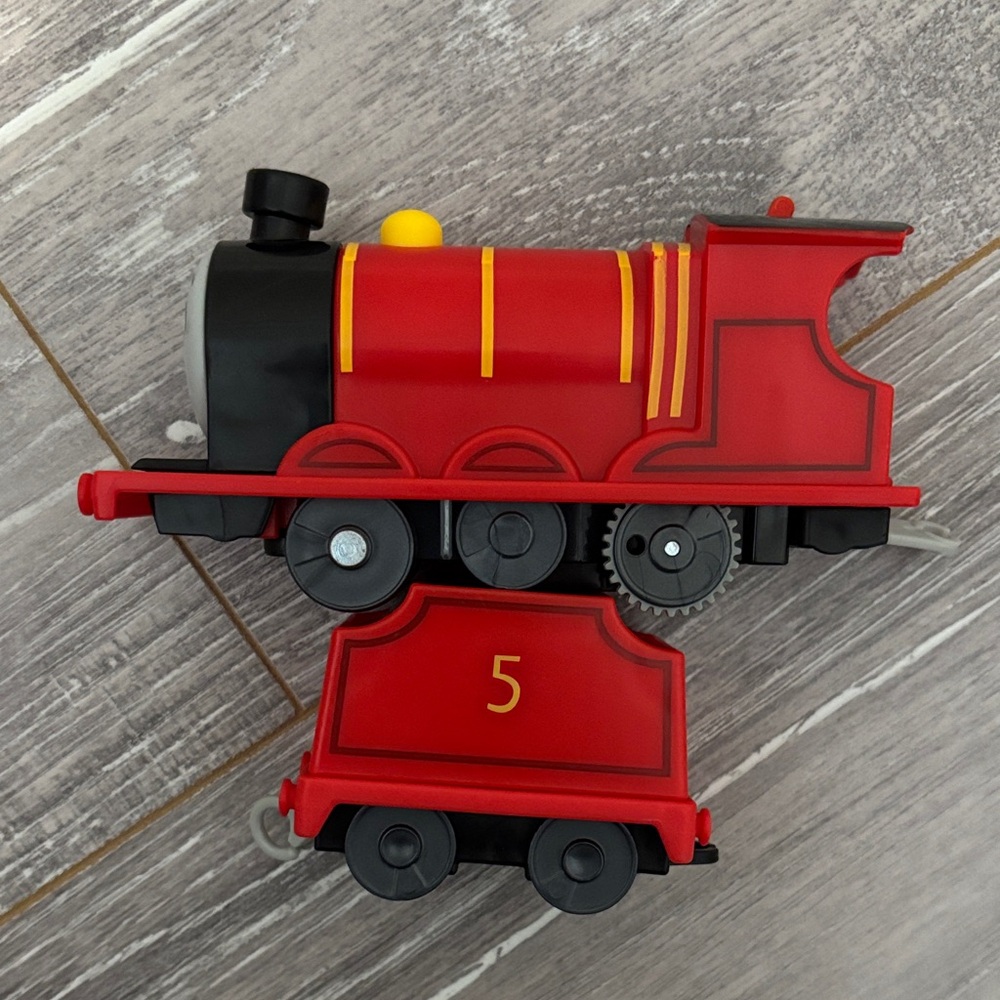 Trackmaster All Engines Go James and Tender - Works - Picture 7 of 8